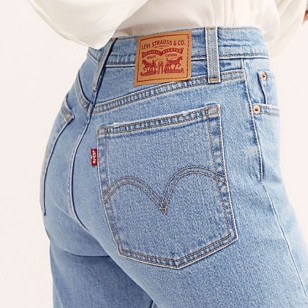 Levi's WEDGIE Premium High Rise Jeans - Picture 5 of 8